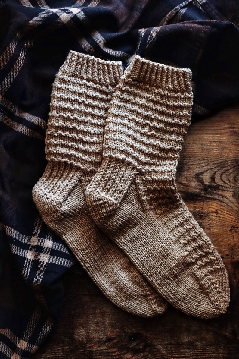 KNITTING PATTERN Men's Socks Knitting Pattern, Classic Men's Sock Knit Pattern Beginner Sock Knitting Pattern, Easy Knit Socks For Men image 4