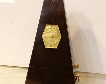 Fully Serviced Restored Antique Wood Bell Metronome de Maelzel Seth Thomas Clocks Smooth Walnut, Calibrated, Has Solid Brass Trim