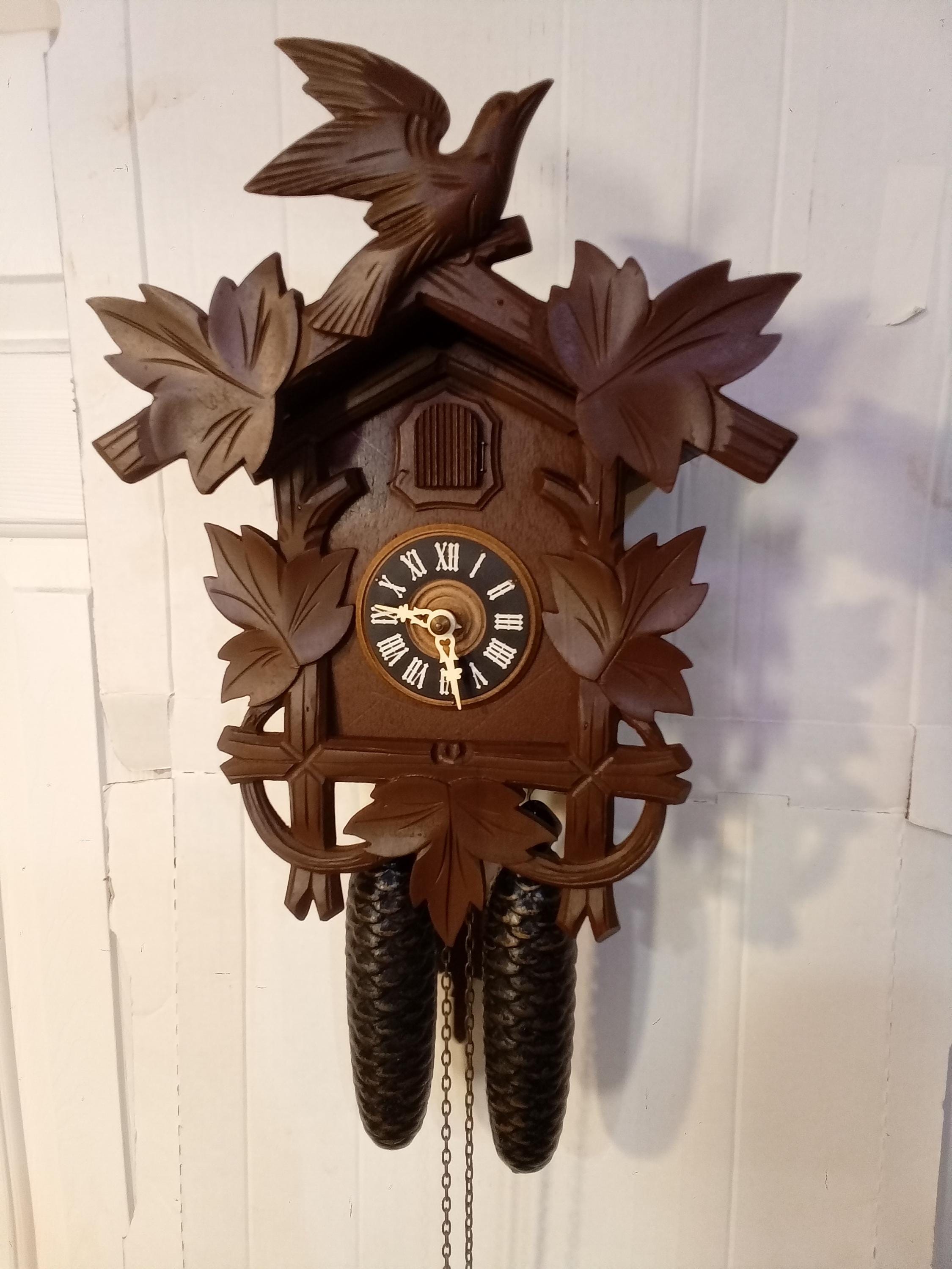 Beautiful Restored 8 Day German Black Forest Cuckoo Clock
