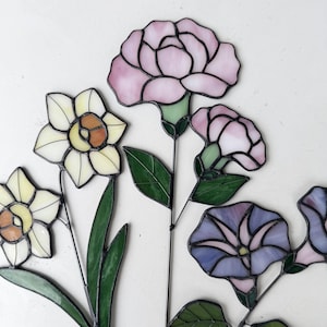 Personalized Stained Glass Birth Flower Plant Stake Handmade Suncatcher Christmas Gift Custom Birth Month Mom/Grandma Birthday Garden Art image 3