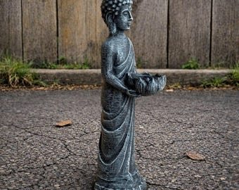 Estatua de Buda de pie para jardín, de hormigón, de piedra oscura, escultura zen, decoración espiritual para exteriores, adorno de meditación para jardín, acento asiático para césped.