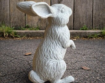 Estatua de conejo blanco de hormigón, escultura de conejo de Pascua de piedra para jardín, figura de animal para exterior, decoración de interior para el hogar, decoración de primavera para patio trasero de granja.