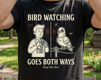 La observación de aves funciona en ambos sentidos. Camiseta con humor sobre la vigilancia de palomas conspirativas. Regalo divertido.