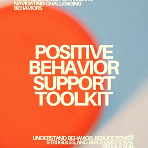 Peut inclure: Une conception de couverture de livre avec un cercle orange sur un fond bleu. Le texte indique "POSITIVE BEHAVIOR SUPPORT TOOLKIT" en grandes lettres blanches. Le texte supplémentaire comprend "PRACTICAL TOOLS FOR PARENTS NAVIGATING CHALLENGING BEHAVIORS."