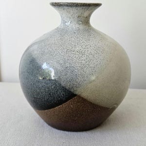 Pottery Craft Vase – Midcentury Studio Pottery Bud Vase with Earth Tone Glaze, Modern Ceramic Decor