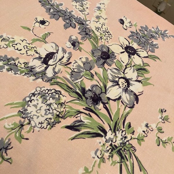 Vintage 1950's Floral Tablecloth // Pink and Gray Tablecloth // Lilacs Tablecloth // Pink, Purple, Gray Tablecloth