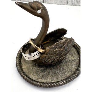 Vintage Swan Ring Holder EP Zinc Alloy Silver Swan