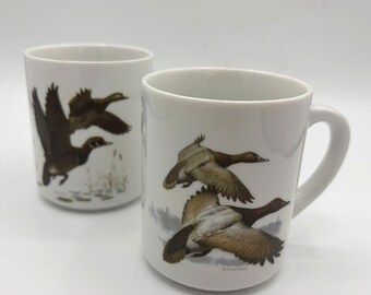 Pair Vintage Flying Ducks Hunting Mugs D.T. Wirkkala Wildlife Series