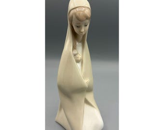 Vintage Lladro Figurine 4636 Girl with Child Madonna by Juan Huerta - Retired