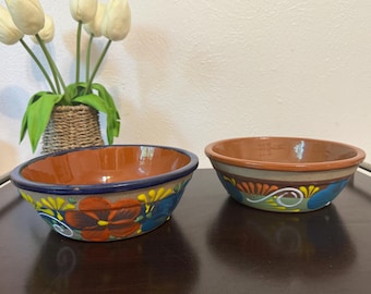 Conjunto de 2 Tigelas de Cerâmica Mexicana Vintage Pintadas à Mão | Feitas no México | Terracota Floral