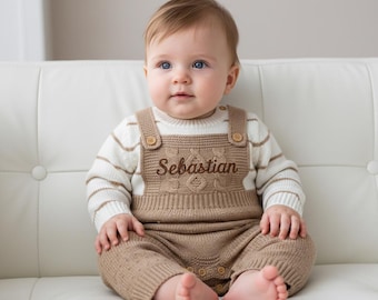 Benutzerdefinierte Name stricken Baby Strampler mit Zopfmuster, Boho Rosa Baby Mädchen Overall, Maschine gestickte Erbstück Outfit, Baby-Dusche-Geschenk Mädchen