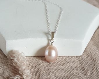 Pink Pearl Necklace | Single Pearl Pendant | Wedding Necklace | Bridesmaid Gift