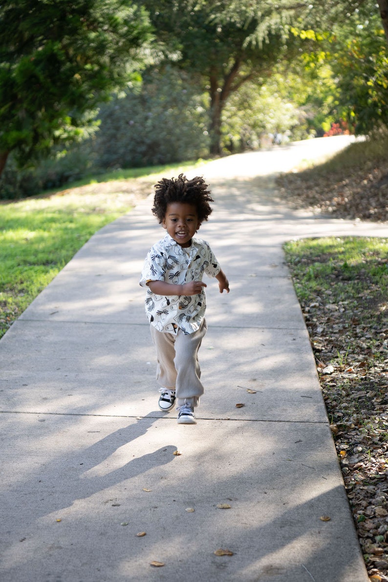 Imari Button Down Shirt/ Crown print image 2