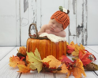 Pumpkin Patch Prop Set CROCHET PATTERN instant download - hat and legwarmers newborn photography