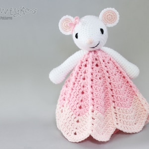 Wee Mouse Lovey CROCHET PATTERN instant download blankey, blankie, security blanket image 3