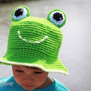 Frog Bucket Hat CROCHET PATTERN instant download - sun hat