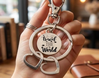 Personalisierte Reise Schlüsselanhänger, Benutzerdefinierte Reisende Geschenk, World Traveller Schlüsselanhänger, Reise-Liebhaber Geschenk, Urlaubs Geschenk, Abenteuer Andenken