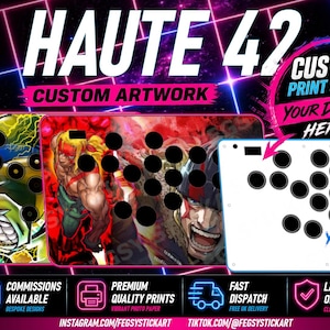 以下が含まれることがあります： Haute 42のカスタムアーケードコントローラースキン。鮮やかなコミックスタイルのキャラクターイラストと、黒い円形のボタン用切り抜きが特徴です。白いテンプレートには「YOUR DESIGN HERE」の文字があり、ピンクの円には「CUSTOM PRINT & CUT」と書かれています。