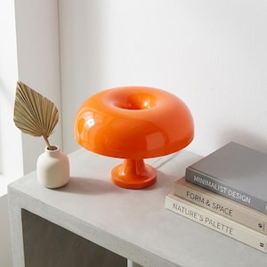 Jasnopomarańczowa lampa stołowa w kształcie grzybka | Wyjątkowa lampa retro w kształcie pączka o nowoczesnym designie | Estetycznie przyjemna dekoracyjna lampa biurkowa