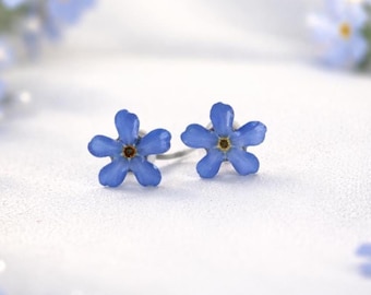 Einzigartiger Harz Ohrstecker mit echten Vergissmeinnicht Blumen