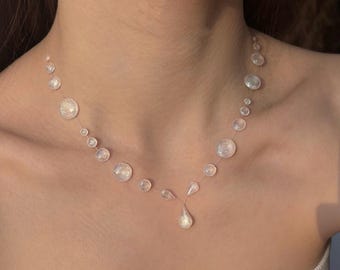 Handgefertigter Glitter-Resin-Anhänger - Glitzerstrahlen inspirierter Schmuck für Hochzeiten & besondere Anlässe