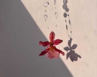 Tau-Halskette aus echten roten Orchideen - handgemachter, botanischer Schmuck