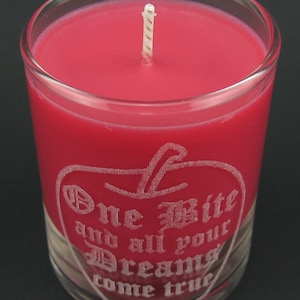 Snow White Poison Apple Mini Candle