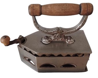 Vintage G houtskoolijzer