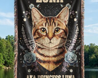 Vintage Style Pet Woven Blanket – Custom Dog or Cat Artwork Throw, Classic Floral Pet Decor, Personalized Gift