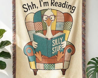 Funny Silly Goose Woven Blanket – Shh I’m Reading Throw, Book Lover Gift, Cozy Cotton Tapestry for Readers