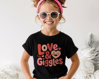 Love & Giggles Valentijnsontwerp | Valentijnsshirt voor kinderen, png | Schattig hart Valentijnsafbeelding | Kinderen Valentijn SVG PNG | Direct downloaden
