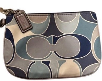 Coach Optic C Satin Wristlet Pouch Silver Leather Strap Teal & Blue Hangtag