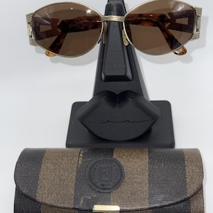 Fendi Tortoise - Etsy display picture 2