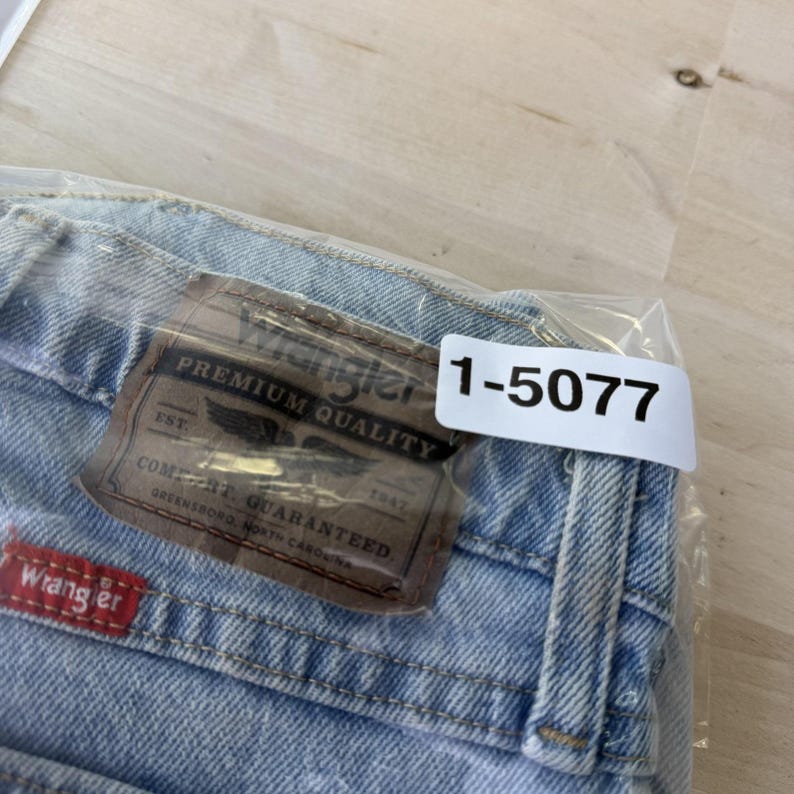Y2K Wrangler Jeans Mens 36x29 Light Wash Blue Denim Straight Regular Casual image 12