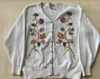 Vintage Worthington Cardigan Sweater Womens Med Floral Embroidered Button Knit
