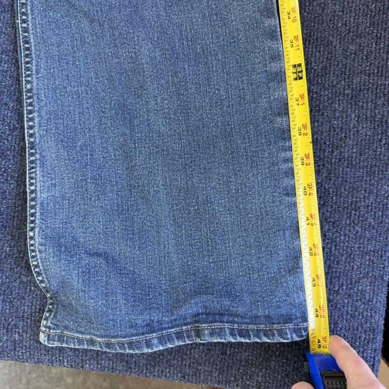 Y2K Wrangler Relaxed Boot Flex Jeans Mens Medium Wash Blue Bootcut Fits 36x34 image 8
