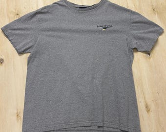Camiseta vintage de los 90 de Nautica para hombre, talla grande, color gris, con estampado de planos de barcos, fabricada en EE. UU.