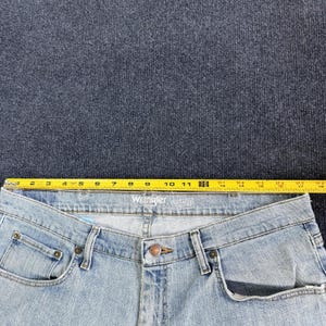 Y2K Wrangler Jeans Mens 36x29 Light Wash Blue Denim Relaxed Straight Retro image 8