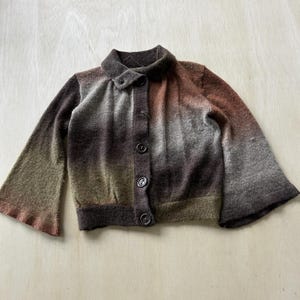 Cárdigan estilo boho Y2K para mujer, talla pequeña, color marrón degradado, cuello con botones, tejido de punto.