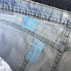 Y2K Wrangler Jeans Mens 36x29 Light Wash Blue Denim Relaxed Straight Retro image 5