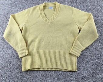 Vintage 60s Wintuk Sweater Womens Medium Yellow V Neck Knit Long Sleeve Pullover