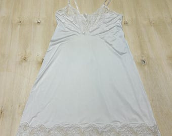 Vintage Kayser Full Slip Womens 38 White Nylon Lace Hem Adjustable Lingerie USA