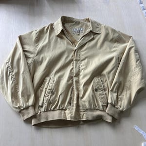 Vintage Trader Bay Jacket Mens XLT Beige Nylon Windbreaker Full Zip 90s