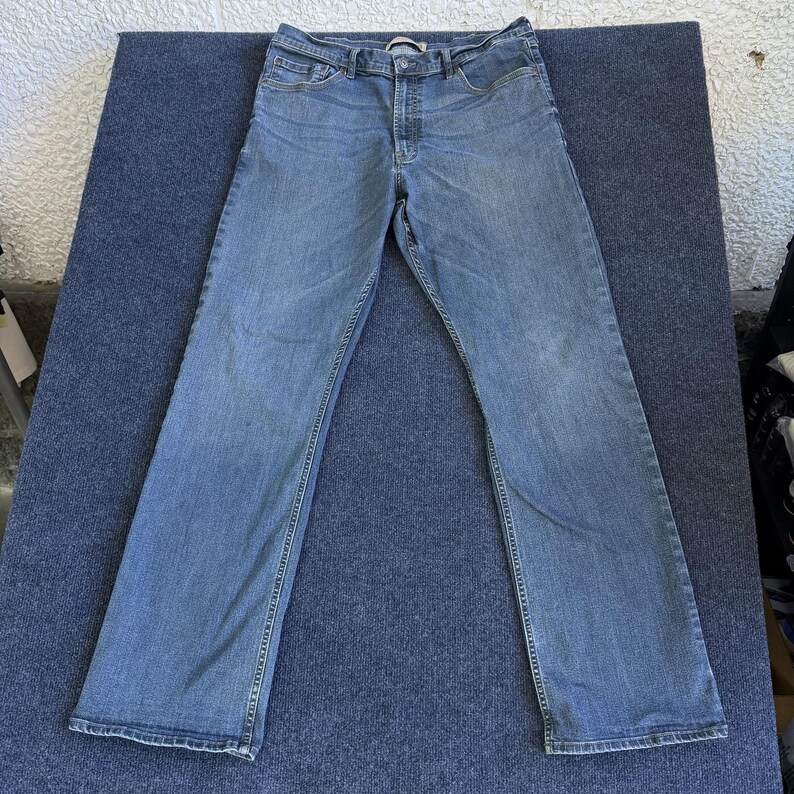 Y2K Wrangler Relaxed Boot Flex Jeans Mens Medium Wash Blue Bootcut Fits 36x34 image 3