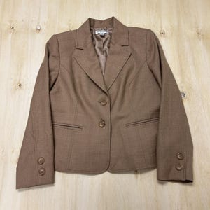 Blazer vintage Pendleton feminino tamanho 12P marrom em lã com dois botões e forro.