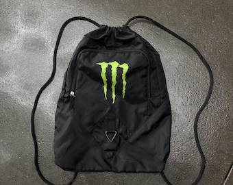 Zaino Monster Energy Y2K con coulisse, nero, 22", in nylon leggero, da uomo, per palestra.