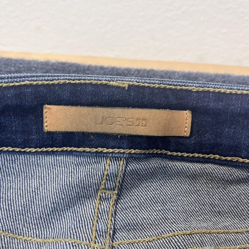 Jeans Joe's de mezclilla elástica ajustada de talle alto, corte acampanado micro acampanado azul para mujer, talla 31, estilo Y2K. imagen 4