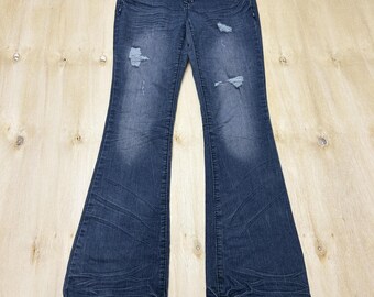 Almost Famous Y2K Bootcut Jeans Womens 7 Med Wash Low Rise Distressed Denim