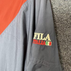 Vintage jaren 90 FILA windjack heren med blauw rood full zip colorblock Italia afbeelding 2