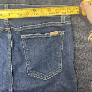 Jeans Joe's de mezclilla elástica ajustada de talle alto, corte acampanado micro acampanado azul para mujer, talla 31, estilo Y2K. imagen 7